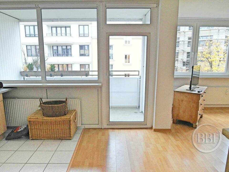 TOP CITYWEST LOCATION NEAR KUDAMM! APARTMENT WITH ELEVATOR AND BALCONY! PARKING GARAGE INCLUDED! Charlottenburg