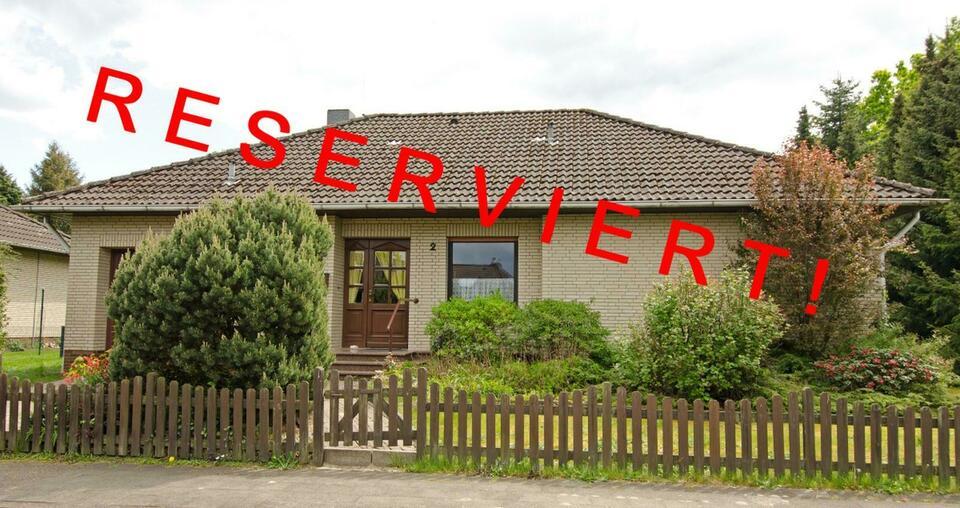 RESERVIERT! Courtagefrei! Gut geschnittener Einfamilienbungalow in ruhiger Lage Fredenbeck