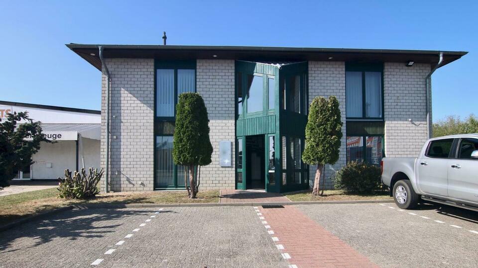 Bürogebäude mit Freifläche - idealer Firmensitz an werbewirksamen Top-Standort Görries