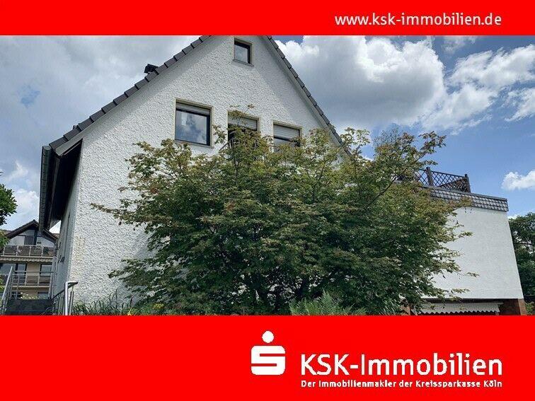 Dreifamilienhaus in Refrath. Bergisch Gladbach