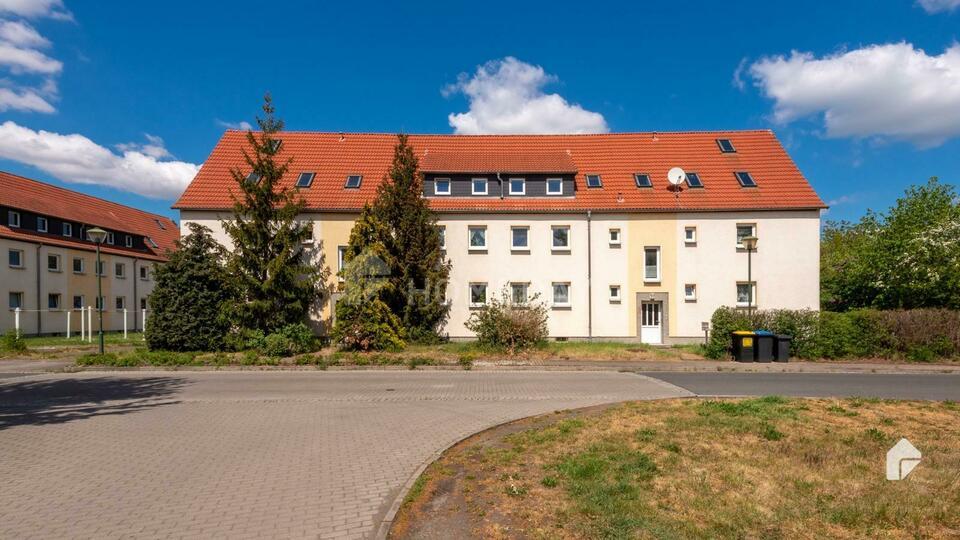 Mehrfamilienhaus mit 10 Wohneinheiten zentral in Lobstädt Borna