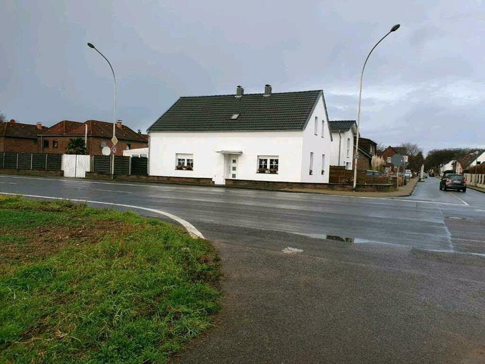 Freistehendes Ein - Zwei Familien Haus Nordrhein-Westfalen