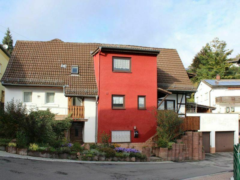 Wilhelmsfeld: Zwei Doppelhaushälften mit vielseitigen Nutzungsmöglichkeiten in gesuchter Lage Baden-Württemberg