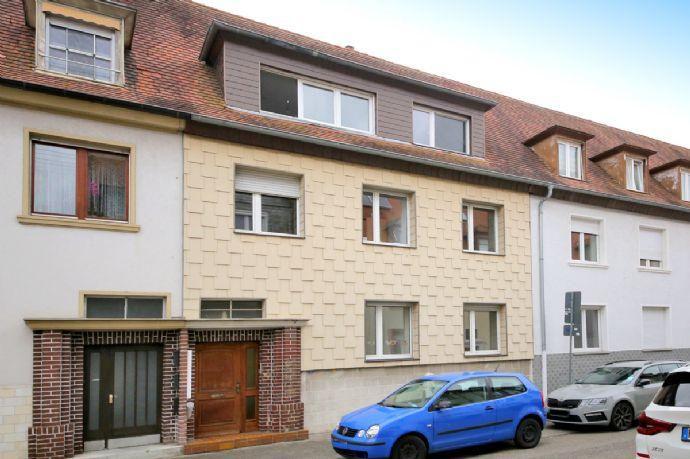 Immobilie mit Potenzial - drei Wohneinheiten - sehr großes Grundstück! Kreisfreie Stadt Darmstadt
