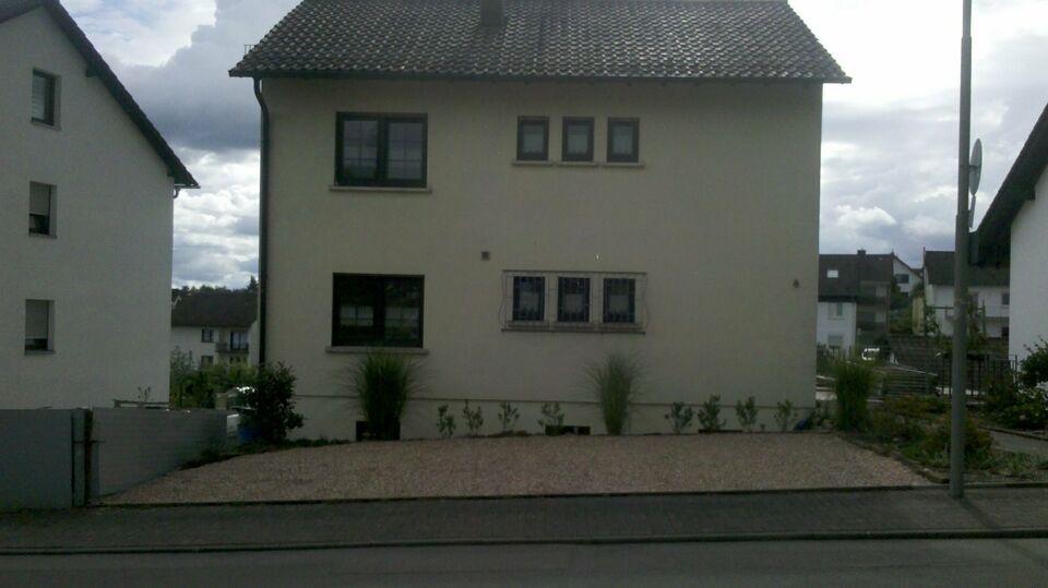 Haus, freistehend mit großer Grünfläche Kübelberg