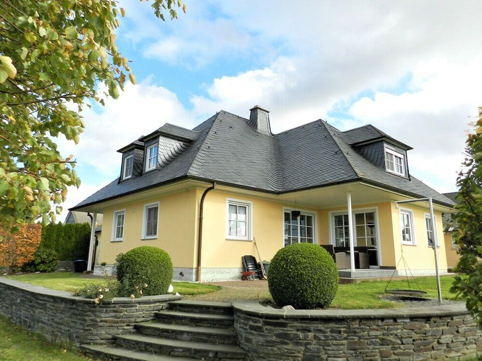 Sonnige Ortsrandlage! Wohnen im attraktiven Landhaus mit Fernblick in den Sonnenuntergang! Rheinland-Pfalz
