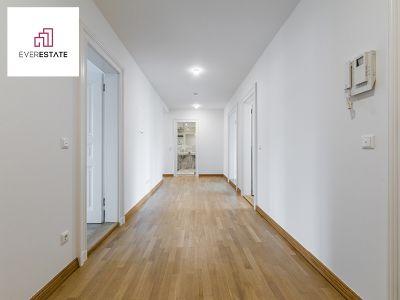 Provisionsfrei & frisch renoviert: 4-Zimmer-Wohnung in Altbau-Dachgeschoss Kindertagesstätte Gustav-Groß-Straße