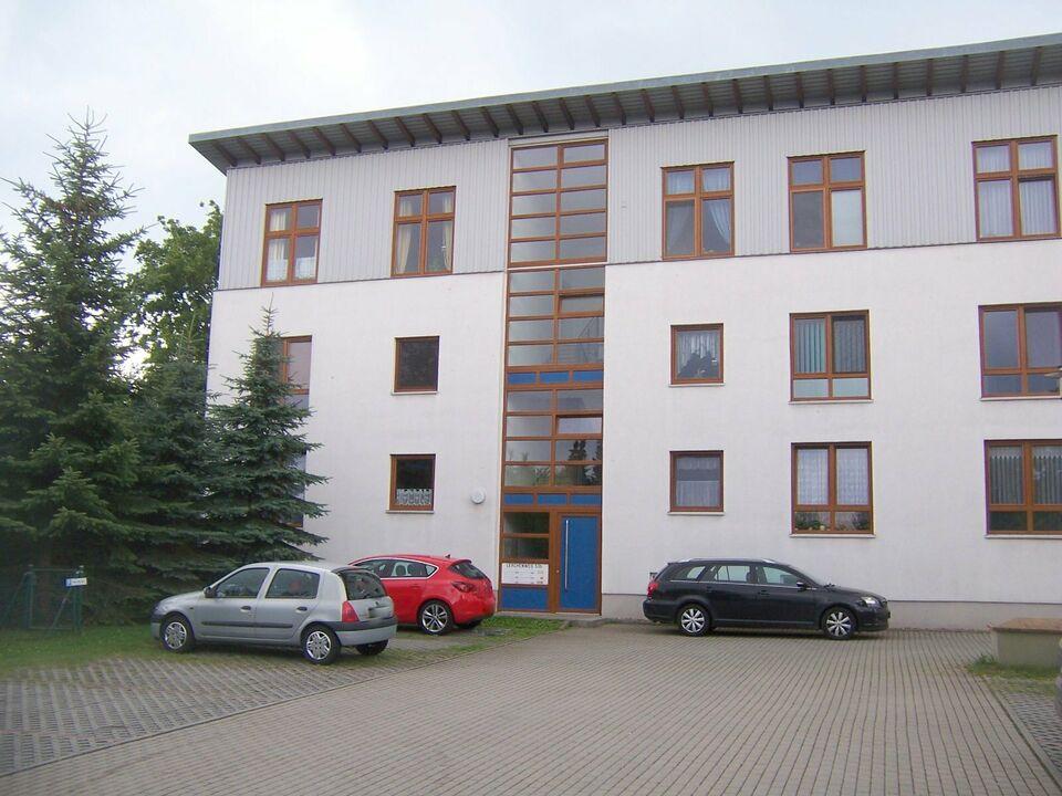gepfl.Wohnung mit 3 Zimmern und Balkon/Loggia in erholsamer Lage Chemnitz