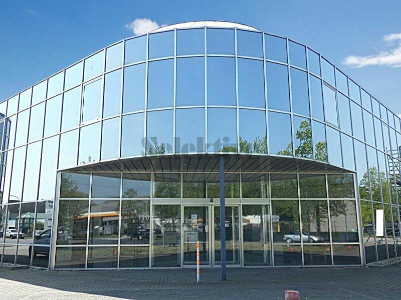 Repräsentatives 1.353 m² - großes Bürogebäude mit Glasfront und 3.273 m² Hallenfläche z.T. vermietet Neukirchen-Vluyn