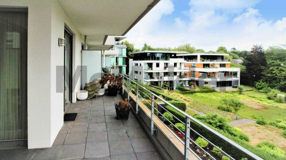 Exklusiv wohnen in Mönchengladbach: Stilvolle und neuwertige 3-Zi.-ETW mit 2 Balkonen in Toplage Mönchengladbach