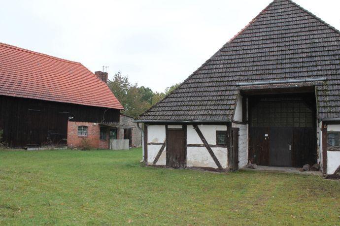 Nähe Neustadt-Glewe: Fachwerkhaus dicht an der Elde zu verkaufen. Neustadt-Glewe