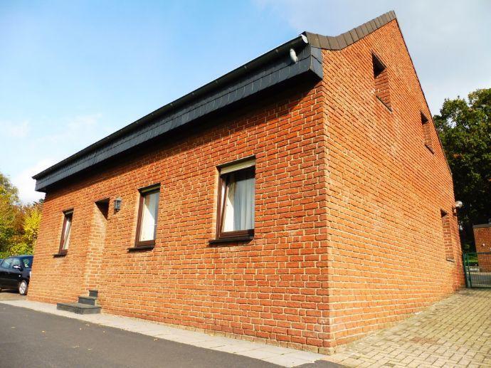 Handwerker aufgepasst: Sanierungsbedürftiges Einfamilienhaus mit viel Potenzial! Kreisfreie Stadt Darmstadt