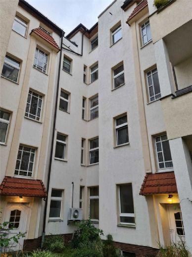 Gut vermietete Kapitalanlage in Pankow-Niederschönhausen mit 1 Balkon, 2 Zimmern und 3 % Rendite Berlin