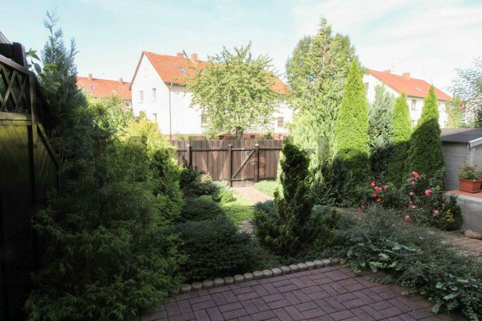 Sehr zentral und ab sofort verfügbar: Gepflegtes Reihenmittelhaus mit viel Platz und eigenem Garten Duderstadt