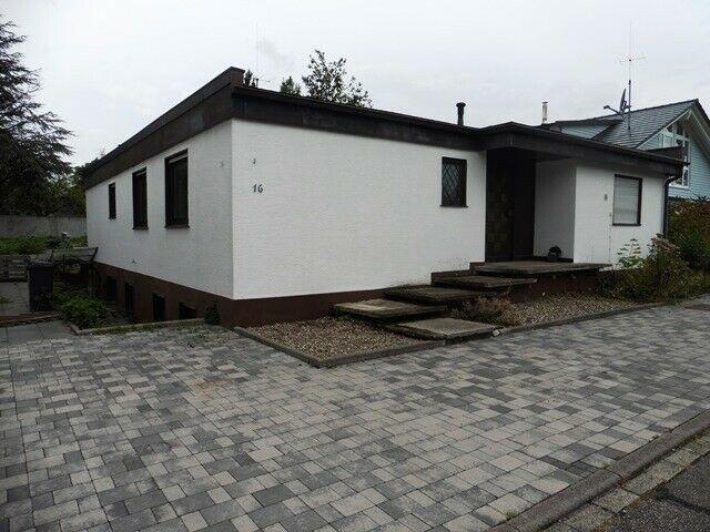 Bungalow im Architekturstil - provisionsfrei für den Erwerber Freiburg im Breisgau