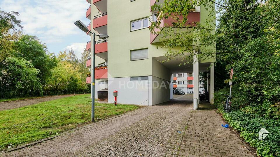 Vermietet 1-Zimmer-Wohnung mit Balkon und Potential direkt am Schlosspark Charlottenburg. Charlottenburg