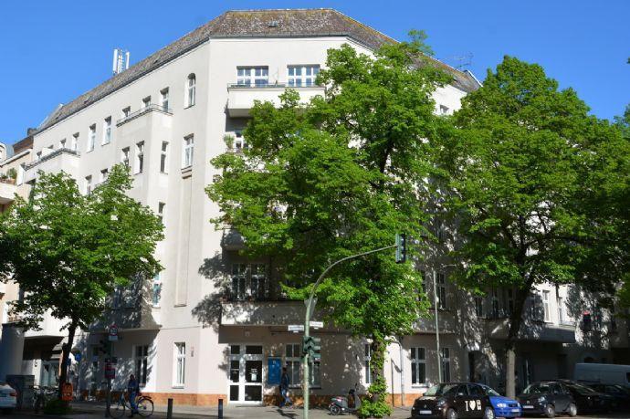 Großzügige, vermietete 4-Zimmerwohhnung in Charlottenburg als Kapitalanlage Zepernicker Straße