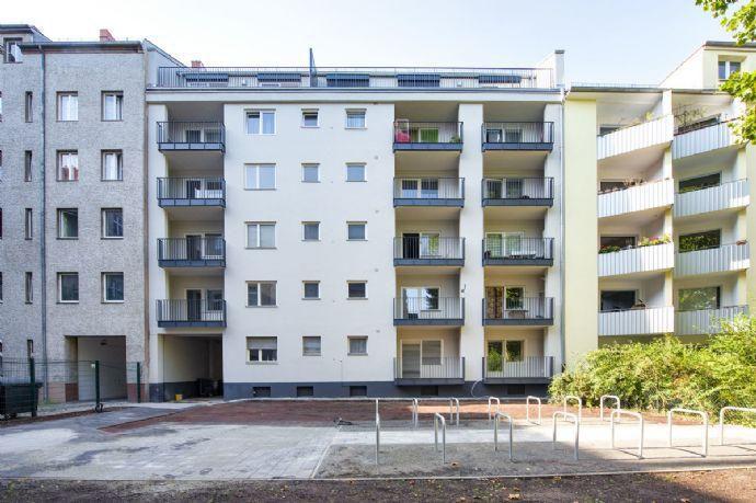 Herrliche und lichtdurchflutete Wohnung in Berlin-Neukölln. Jetzt investieren! Zepernicker Straße
