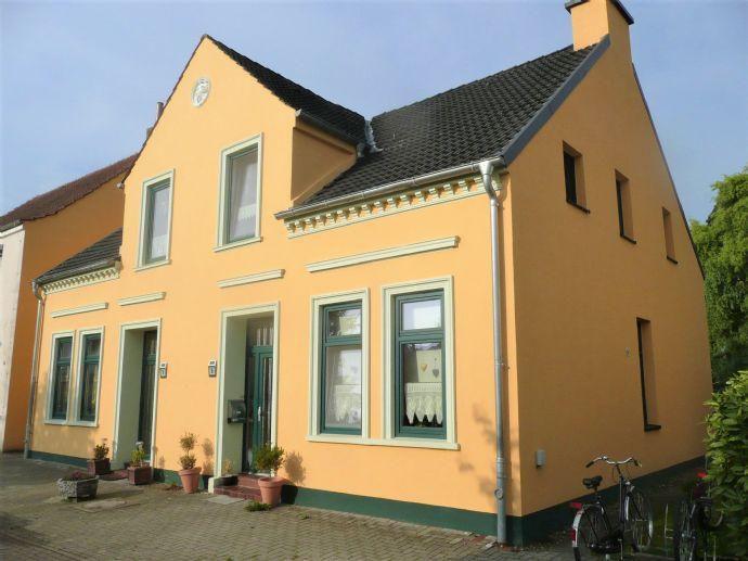 Charmante Doppelhaushälften zu verkaufen (einzeln oder zusammen). Provisionsfrei! Kreisfreie Stadt Darmstadt