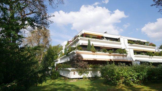 CASACONCEPT Großzügige Dachterrassenwohnung - wunderbar ruhig im Park gelegen Kirchheim bei München