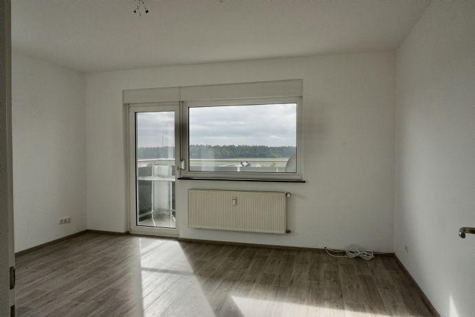 Sehr gepflegte und helle 3,5-Zimmer-Wohnung im 5. OG mit sonnigem Balkon Kreisfreie Stadt Darmstadt