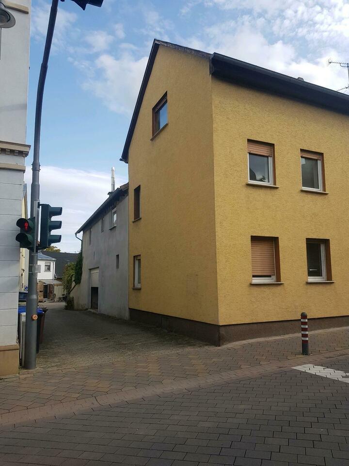 4 Wohnungen + 1 Gewerbe + riesen Grundstück, Viele Möglichkeiten. Rheinland-Pfalz