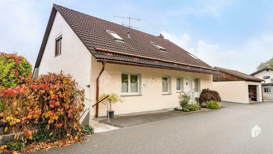 Vermietetes MFH mit 3 Wohnungen und zwei Doppelgaragen in ruhiger Lage von Fürstenstein Fürstenstein