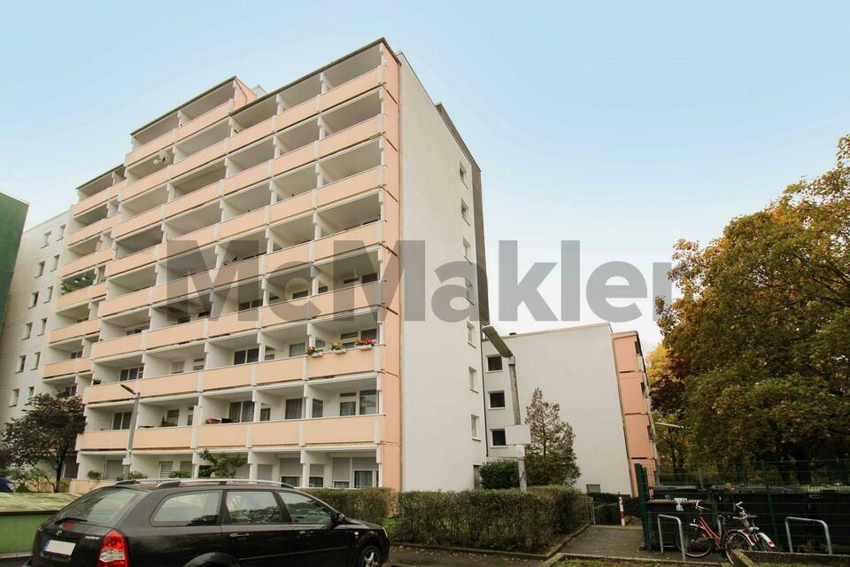 Renditeobjekt: 1-Zi.-Apartment mit Loggia u. TG-Stellplatz - gut angebunden in Nied Eick West
