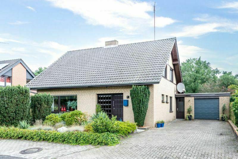 ***Europa-Makler*** Geräumiges Einfamilienhaus mit Garage, 4 Schlafzimmer, Vollkeller und gepflegtem Garten,gelegen in sehr schöner Lage von Itterbeck Itterbeck