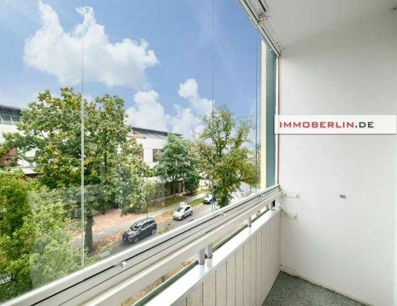 IMMOBERLIN.DE - Helle Wohnung mit Loggia nahe Technologiezentrum Adlershof Berlin