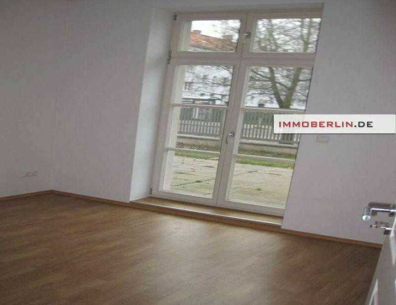 IMMOBERLIN.DE - 2-Zimmer-Wohnung mit Sonnenterasse im Grünen Karlshorst
