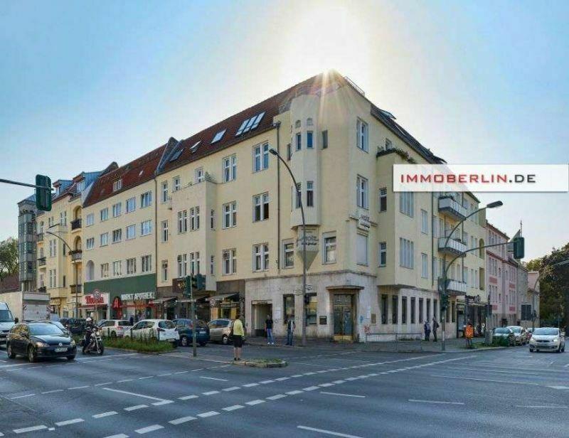IMMOBERLIN.DE - Attraktive Stuck-Altbauwohnung in komfortabler Größe und urbaner Lage Berlin