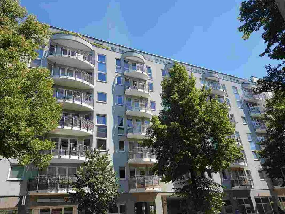Vermietete 3-Zimmer-Wohnung mit Balkon mit Tiefgaragenstellplatz Zepernicker Straße