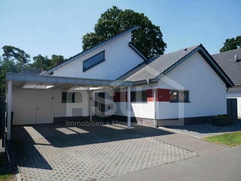 Exklusives Einfamilienhaus mit Galerie und großem Doppelcarport in Meppen Meppen