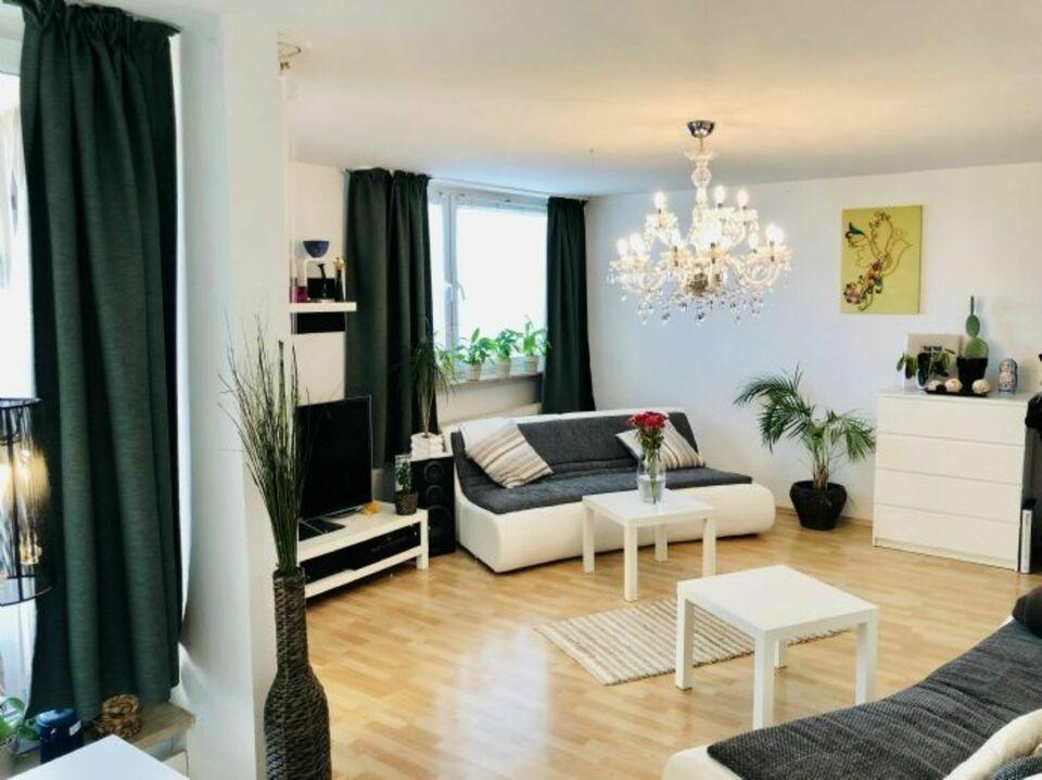 Herrliche helle 3-Zimmer-Wohnung, 86 m², Süd-Balkon, Tiefgarage Fürth