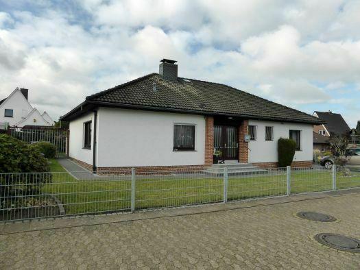 sehr gepflegter Bungalow mit Garage und Teilkeller in Sackgassenlage Cuxhaven