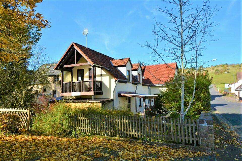 Zwei ruhig gelegene, renovierte Wohnhäuser in Lissendorf Rheinland-Pfalz