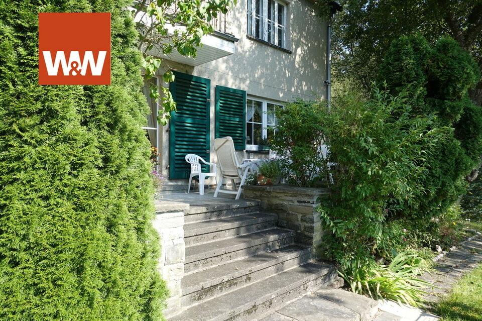 So ein Haus wünscht man sich dieser Tage - idyllische Lage in Mitten einer grünen Umgebung Auerbach/Vogtland