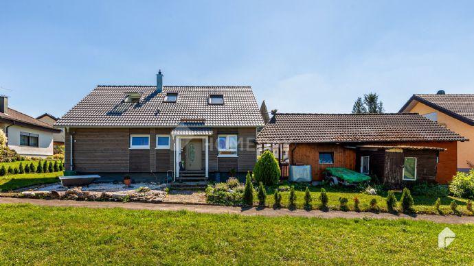 Sofort frei - Charmantes Einfamilienhaus mit überdachter Terrasse, Garten und Garage in Starzach Kreisfreie Stadt Darmstadt