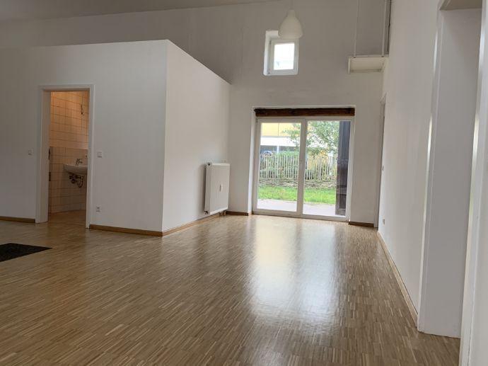 ++Der Traum vom modernen Homeoffice / Wohnung mit separatem Büro/Atelier++ Königsbach-Stein