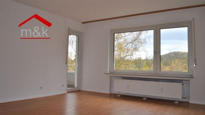 Helle 3-Zimmer-Wohnung am Kurpark in Bad Nauheim, Loggia, Stellplatz, Keller, Dachboden, FREI Bad Nauheim