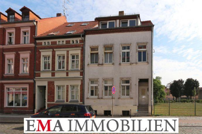 Sanierungsbedürftiges Mehrfamilienhaus in der Altstadt (teilvermietet) Kreisfreie Stadt Darmstadt