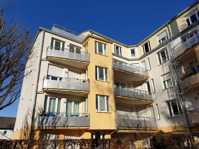 Helle Stadtwohnung mit Balkon in Bestlage Moosach Kirchheim bei München