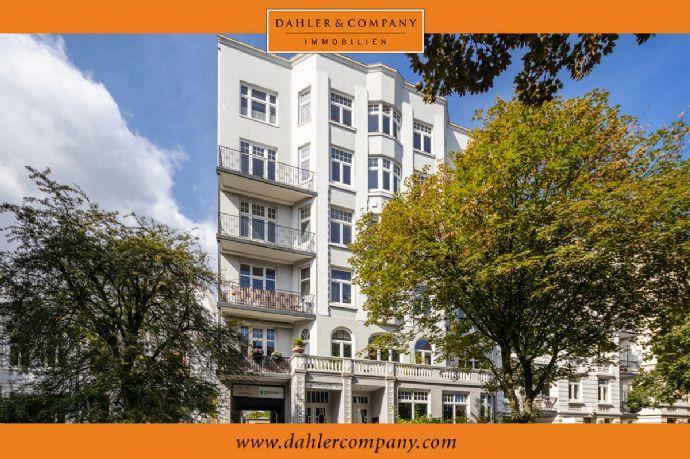Helle Altbauwohnung mit zwei Balkonen in begehrter Lage Hamburg