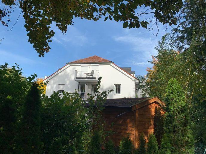 Topmoderne Dachgeschoßwohnung! in zentraler Lage nähe Ortskern Grünwald Grünwald