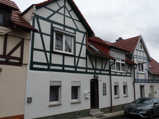 Einfamilienhaus mit großer massiver Scheune auf einem separaten Grundstück Kreisfreie Stadt Darmstadt