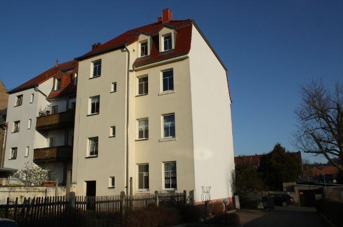 ***Wohnhaus in ruhiger, sonniger Lage mit Potential und Möglichkeiten zur Grundrissoptimierung*** Roßwein