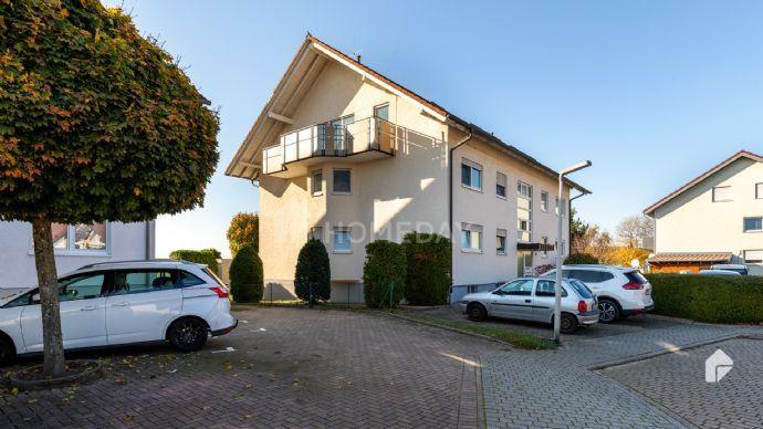 Vermietete Dachgeschosswohnung mit Balkon, Kamin und Stellplatz in Hügelsheim Hügelsheim