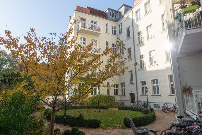 Flora-Kiez, ruhige Lage, 1. OG, Süd-Balkon mit Weitblick Berlin
