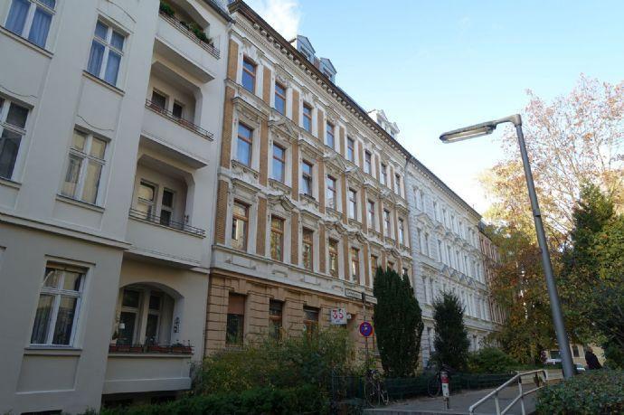 2,5-Zimmer-Dachgeschoß-Wohnung in Berlin-Steglitz - nahe Rathaus Steglitz und Schlossstraße Berlin